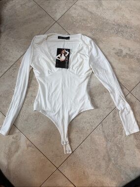 naked wardrobe White Long Sleeve Bodysuit
